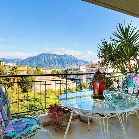 Bright Comfy Flat Near The Beach & The City Center Kalamata Exterior photo